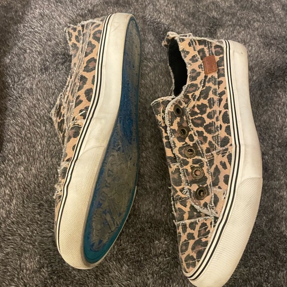 Blowfish cheetah slide on shoes. Cute. Worn twice. - Picture 2 of 4